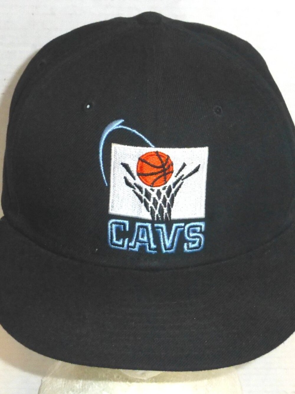 VTG New Era Cleveland Cavaliers Fitted Embroidered Hat Size: 7 (55.8cm)